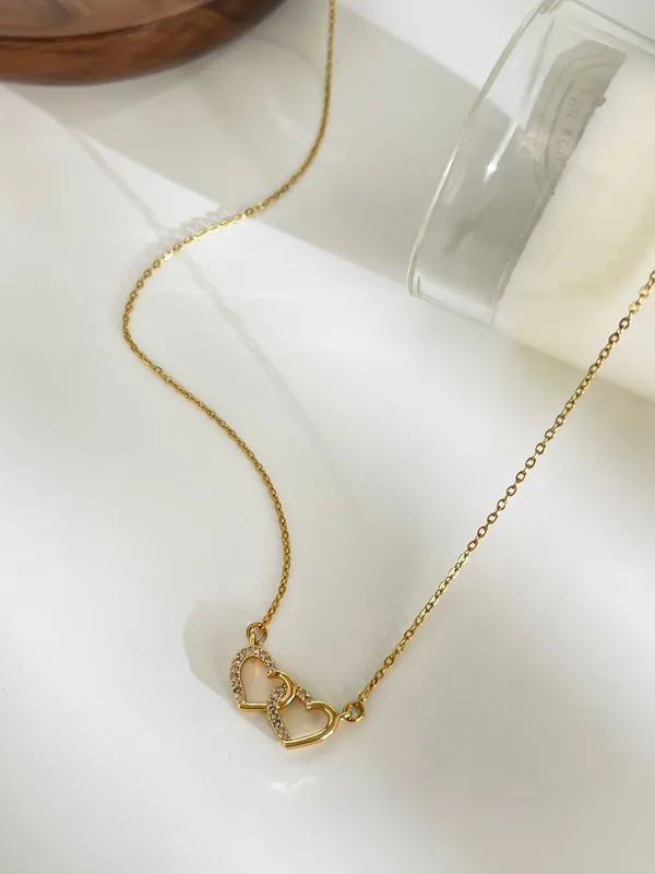 Gold_Heartlock_Pendants_For_Women